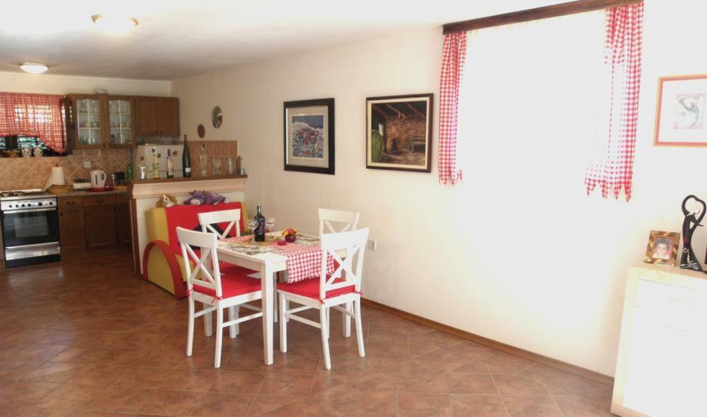 Apartmani Volga Petrcane Exteriér fotografie